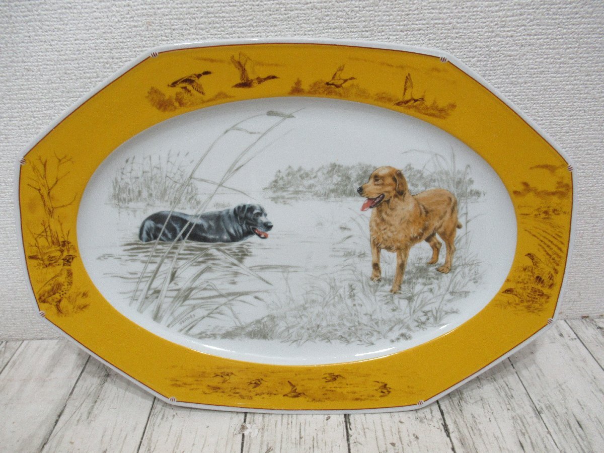 犬柄のHERMESオーバルプレートを出張買取いたしました
